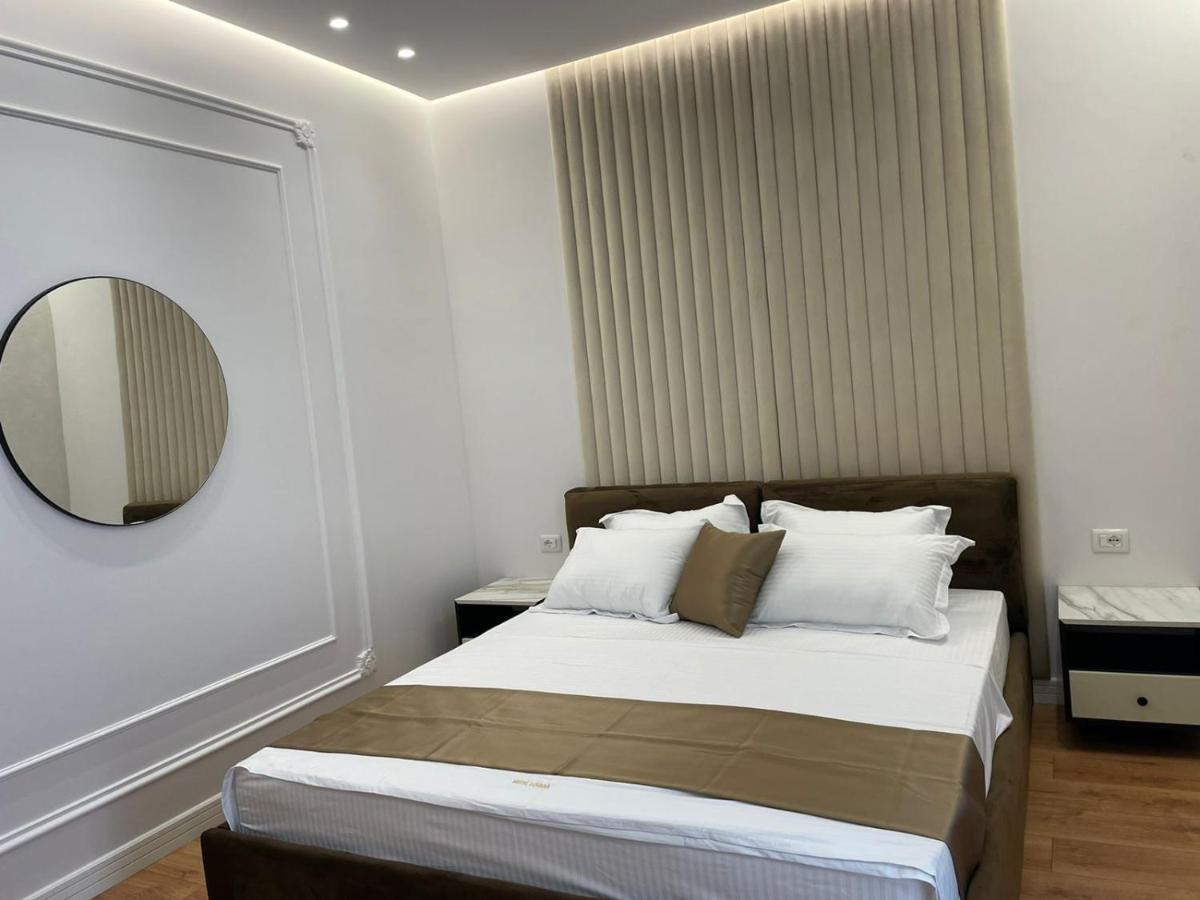 Hotel Ujvara Belsh Exteriör bild