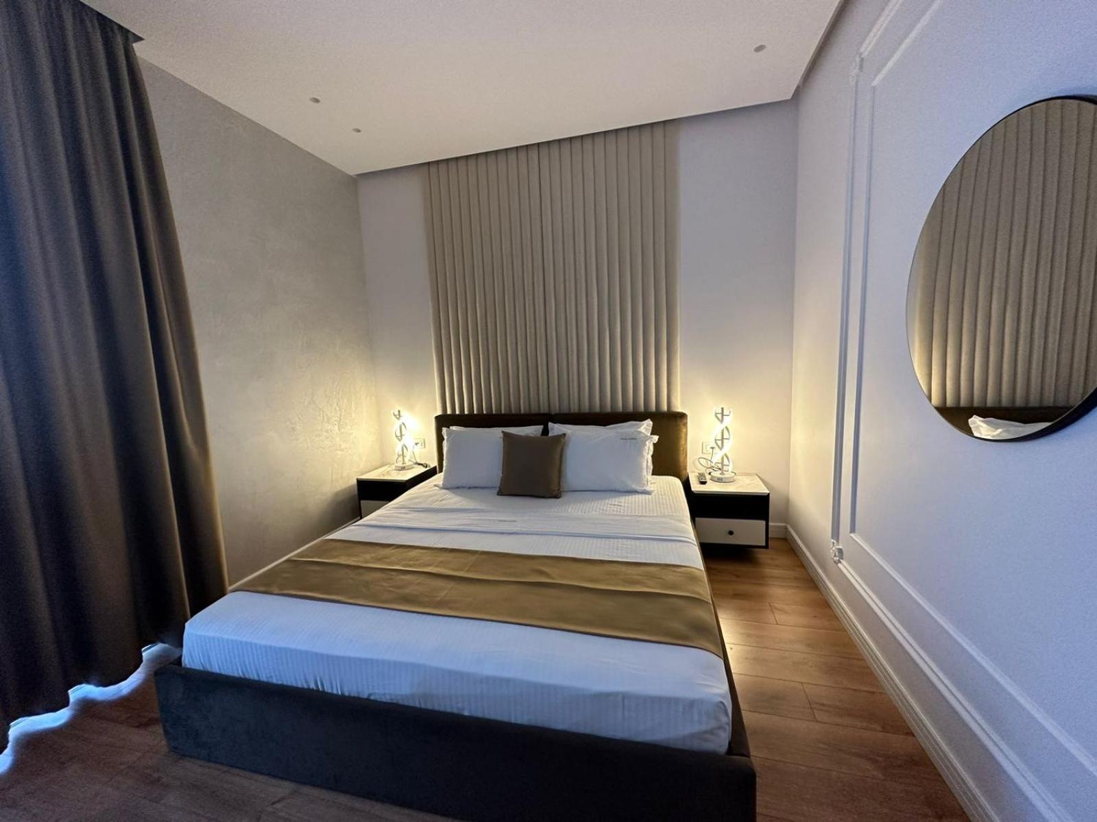 Hotel Ujvara Belsh Exteriör bild
